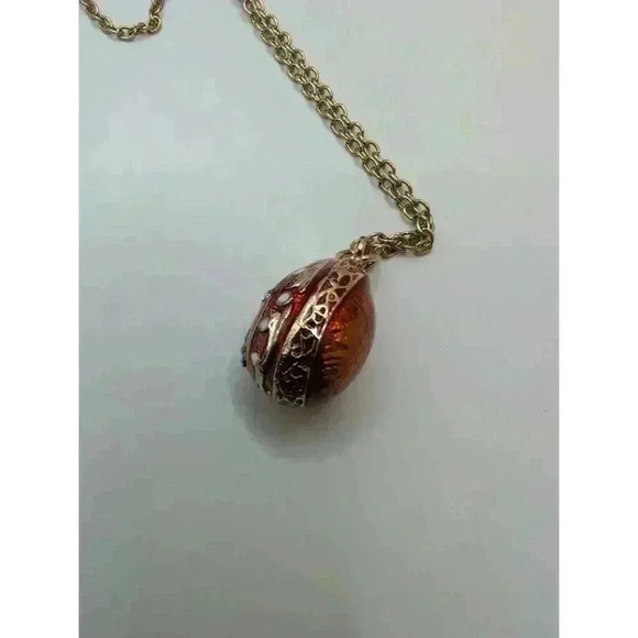Stauer Necklace, Matching Red & Gold Heart Design Collectible Egg stand EUC gift - Picture 8 of 9